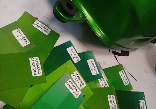 Kolorystyka motocyklowa – wyzwania, trendy i techniki lakiernicze Kolorystyka motocyklowa – wyzwania, trendy i techniki lakiernicze