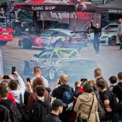 POZNAŃ MOTOR SHOW FOTOBUENO () min