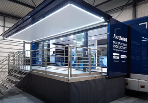 AkzoNobel rusza w trasę „Productivity Drive 2025”! Nowe rozwiązania dla lakierników i blacharzy