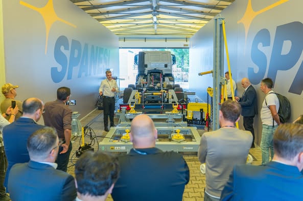 HERKULES AUTO-TECHNIKA i SPANESI – międzynarodowe szkolenie we Włoszech z udziałem globalnych ekspertów branży napraw pojazdów ciężarowych HERKULES AUTO-TECHNIKA i SPANESI – międzynarodowe szkolenie we Włoszech z udziałem globalnych ekspertów branży napraw pojazdów ciężarowych