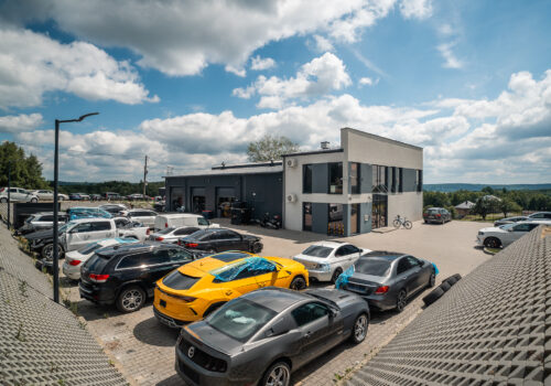 Od Mustanga po Lamborghini. Jak polski warsztat przywraca auta z USA do życia? Od Mustanga po Lamborghini. Jak polski warsztat przywraca auta z USA do życia?