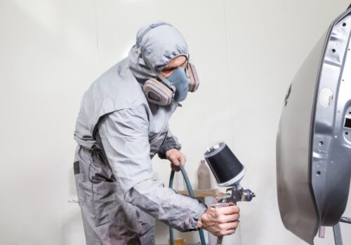 Przyczepność lakieru samochodowego – dlaczego lakier się nie trzyma i jak temu zapobiec