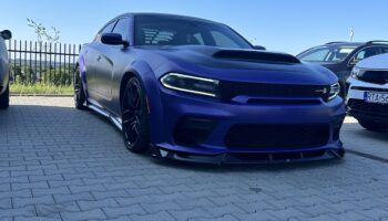 Dodge Charger Scat Pack: lakier czy folia? Historia wyjątkowej metamorfozy muscle cara