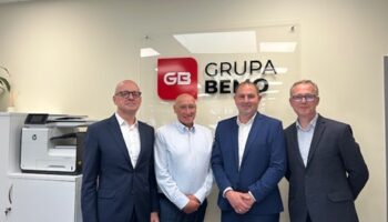 AkzoNobel i Grupa Bemo przedłużają współpracę na kolejne 5 lat – wspólnie ku zrównoważonej przyszłości branży lakierniczej