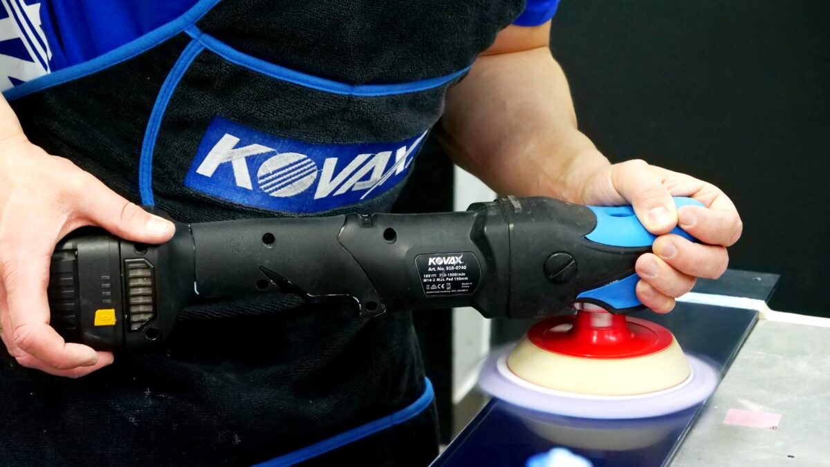 Kovax Polska – japońska technologia i polskie wsparcie w branży lakierniczej