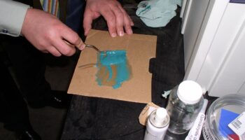 Naprawa tapicerki winylowej krok po kroku – praktyczny poradnik dla lakierników i detailerów