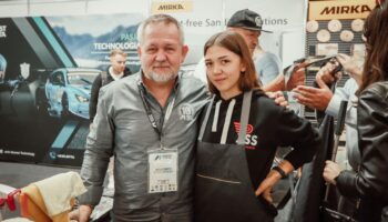 Lakierowanie jako sztuka. Wojciech Niedźwiedź o branży, pasji i życiu