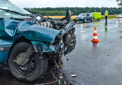 Szkoda całkowita – jak ubezpieczyciele zaniżają odszkodowania i co warto wiedzieć Szkoda całkowita – jak ubezpieczyciele zaniżają odszkodowania i co warto wiedzieć