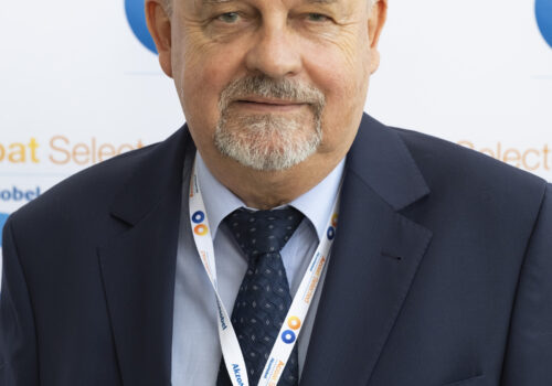 Z toru na warsztat. Mieczysław Sieczkowski o rajdach, lakierach i sztucznej inteligencji Z toru na warsztat. Mieczysław Sieczkowski o rajdach, lakierach i sztucznej inteligencji