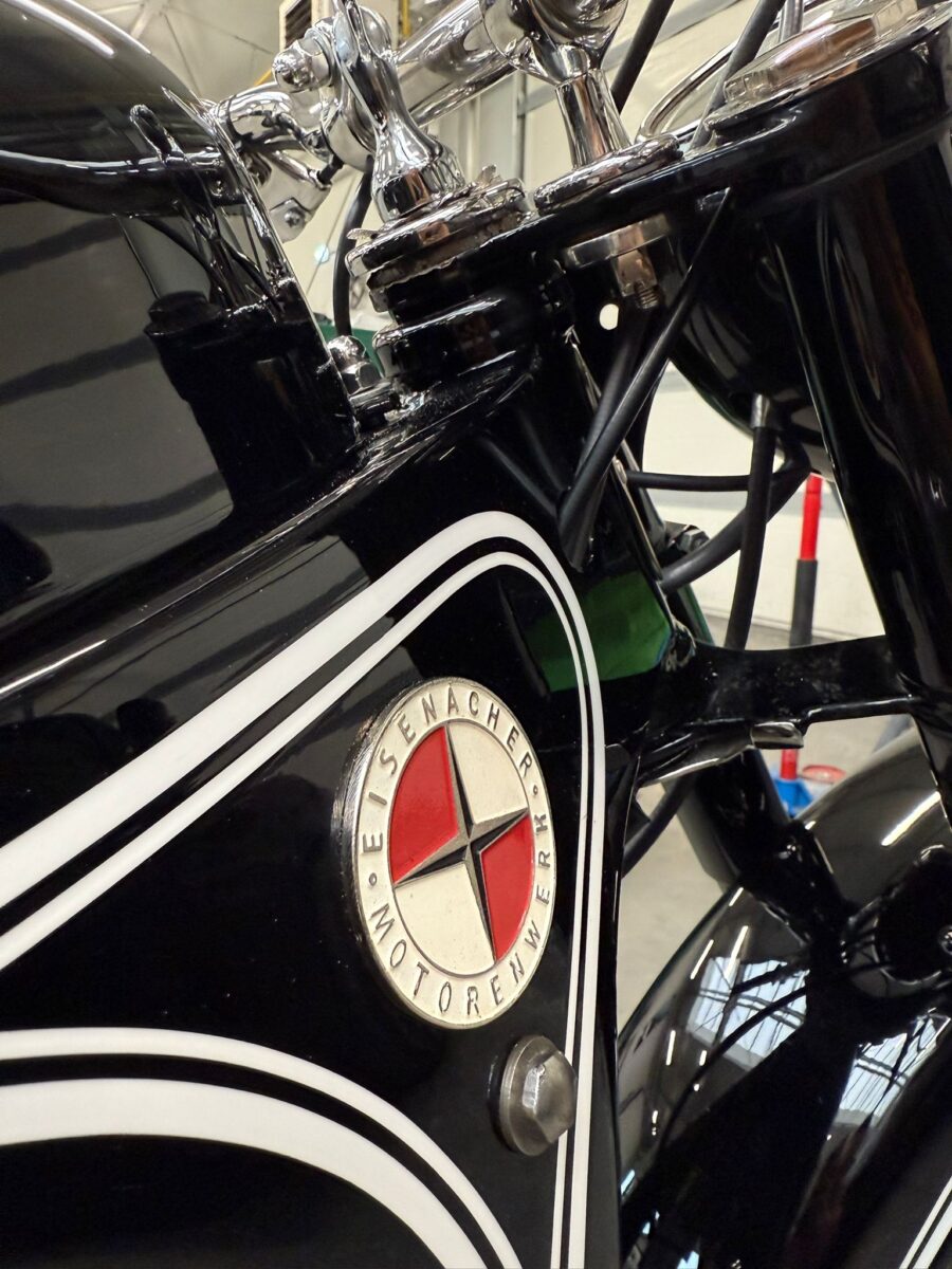 Renowacja z duszą. EMW R35 z 1954 roku odzyskał blask w warsztacie CUNEO Modern Care Renowacja z duszą. EMW R35 z 1954 roku odzyskał blask w warsztacie CUNEO Modern Care