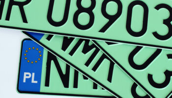 Sprzedaż samochodów używanych od 2026 r. – nowe przepisy UE, więcej formalności i konsekwencje dla rynku napraw i renowacji