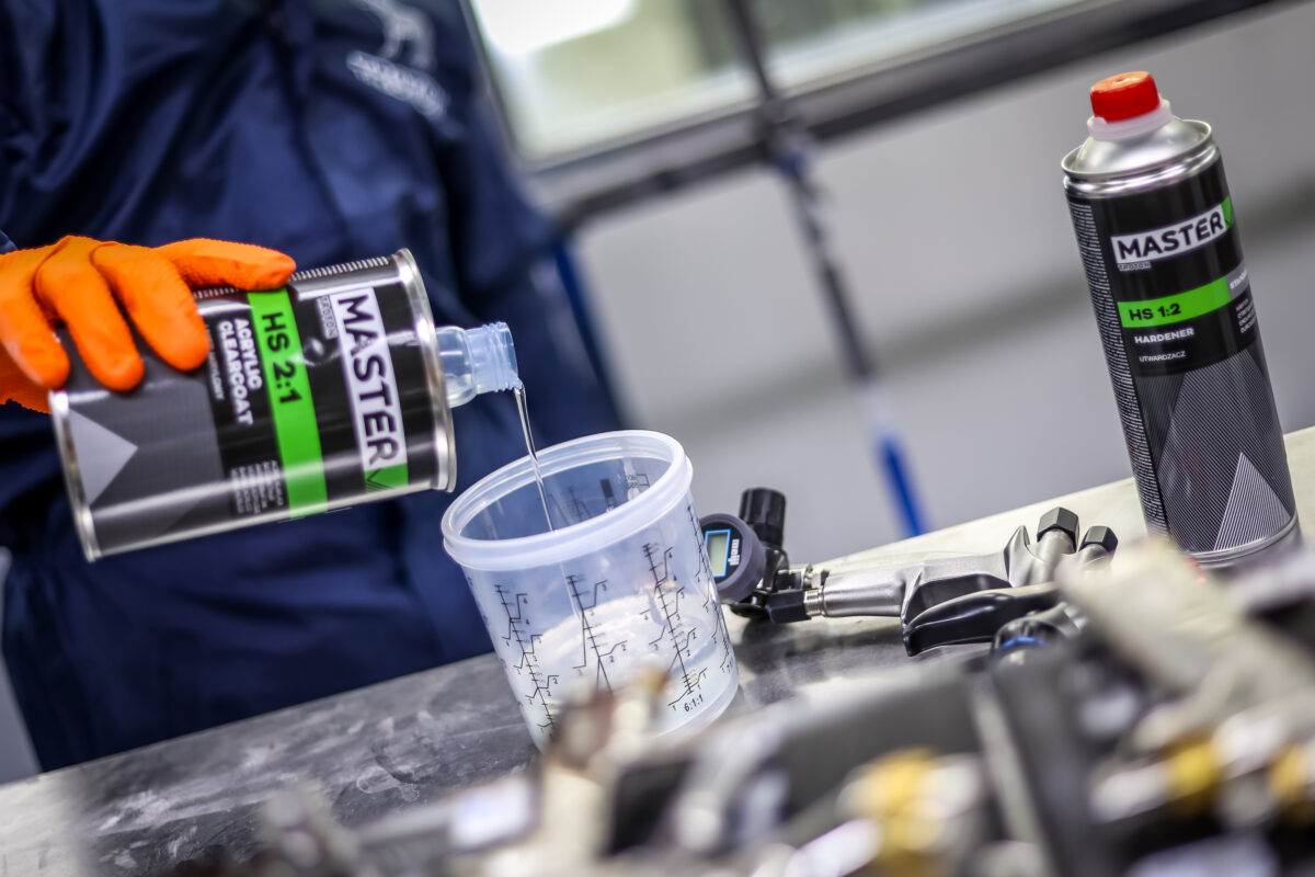 Lakierowanie samochodu krok po kroku — praktyczny poradnik, jak malować i uniknąć błędów