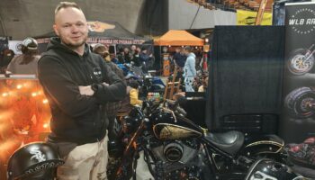 Lakiernictwo artystyczne bez duplikatów. Od płatków złota po portrety Metalliki