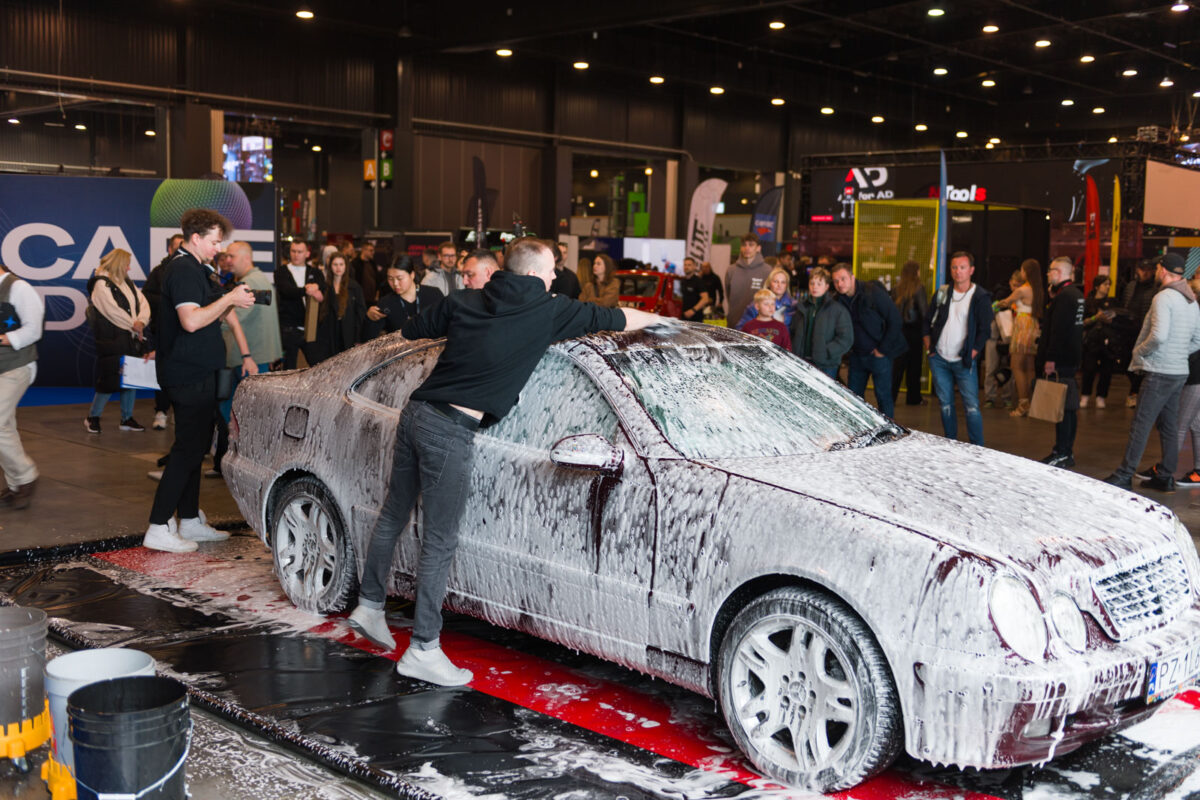 Autodetailing – czym jest profesjonalna kosmetyka samochodu i dlaczego kierowcy ją pokochali? Autodetailing – czym jest profesjonalna kosmetyka samochodu i dlaczego kierowcy ją pokochali?