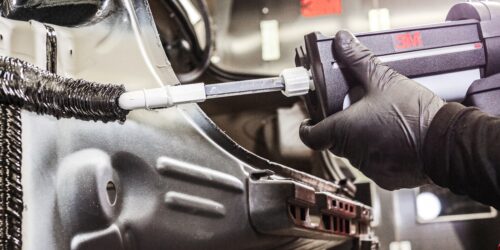 Przygotowanie nadwozia do lakierowania – najczęściej pomijany etap naprawy blacharsko-lakierniczej