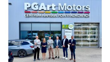 AkzoNobel Vehicle Refinishes podpisuje nową, wieloletnią umowę partnerską z Grupą Emil Frey