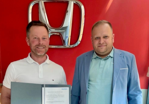 AkzoNobel Car Refinishes Polska oraz BLS Wyszomirski kontynuuje współpracę na rzecz najwyższej jakości naprawy AkzoNobel Car Refinishes Polska oraz BLS Wyszomirski kontynuuje współpracę na rzecz najwyższej jakości naprawy